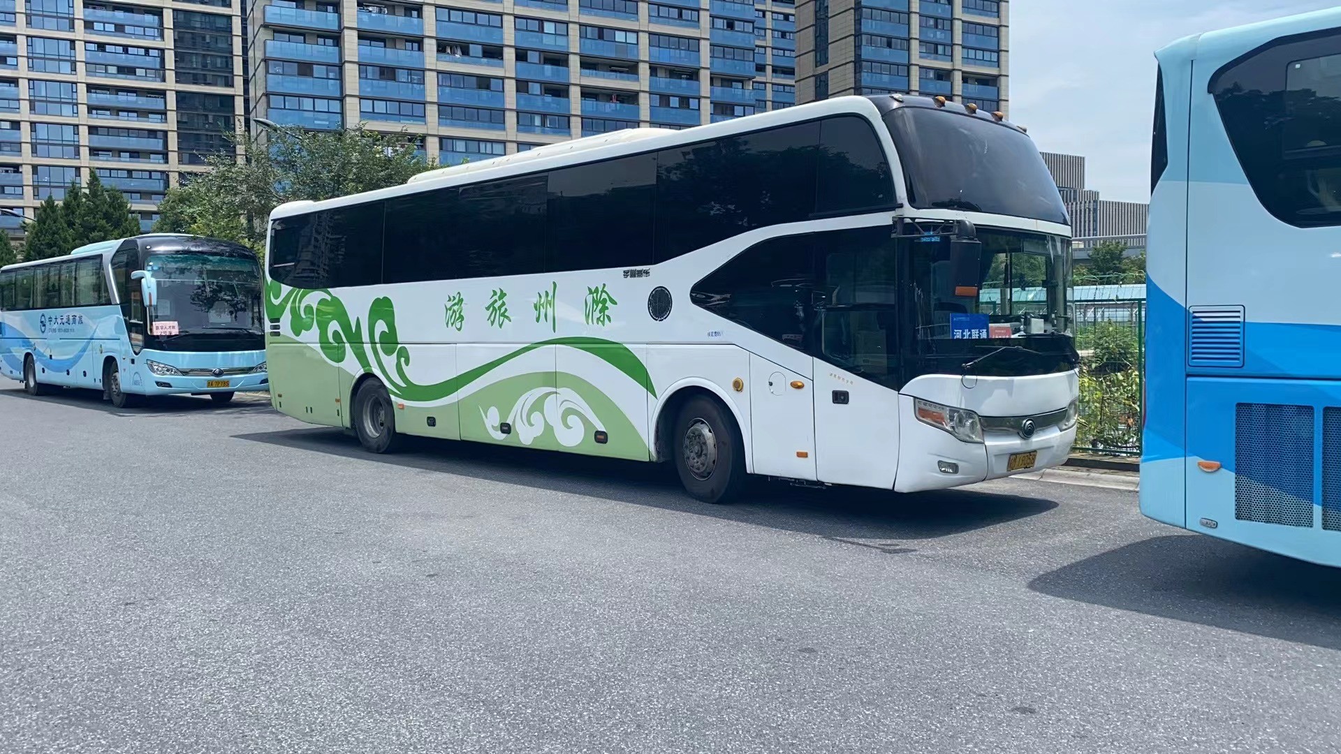 旅游包车，便捷启航新旅程